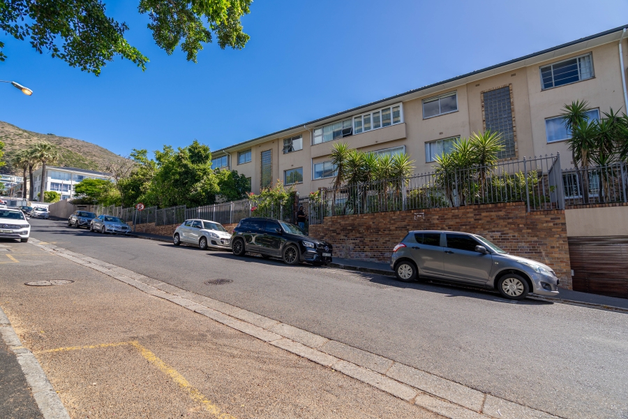 2 Bedroom Property for Sale in Three Anchor Bay Western Cape